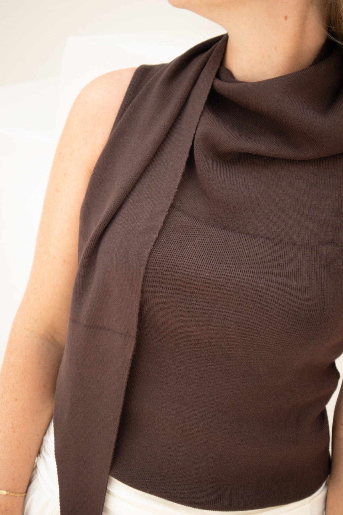 Babette Scarf Top Dark Brown