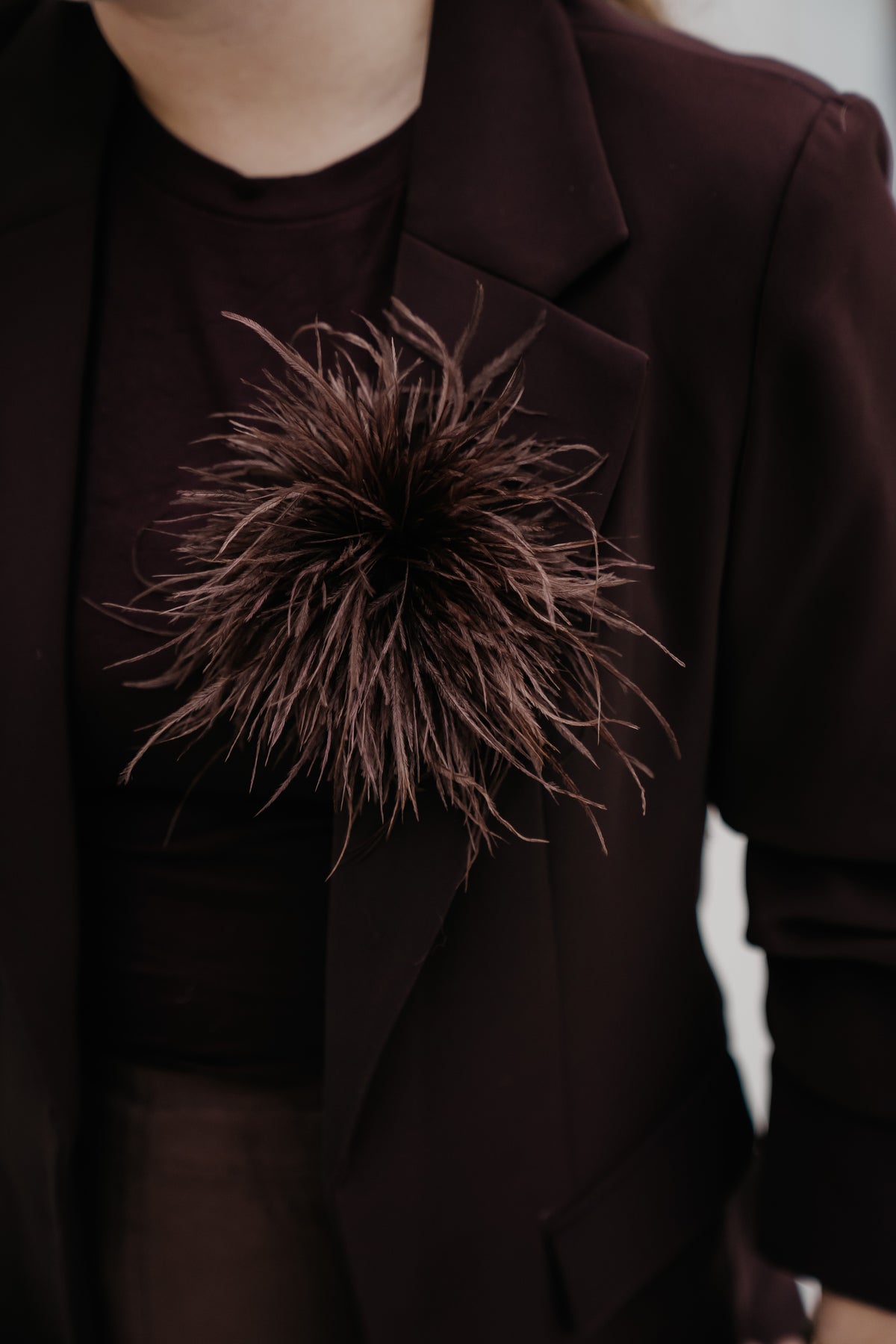 Plum Broche Bruin