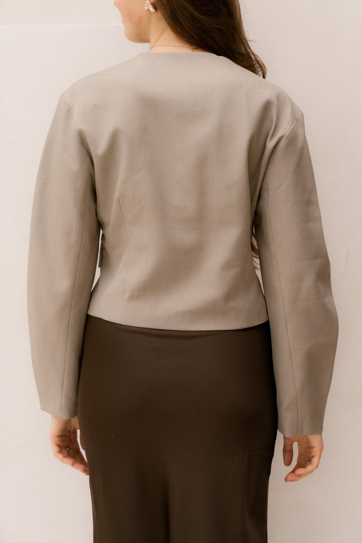 Aranti Structure Curve Jacket Warm Grey - Bij Keesje - Neo Noir