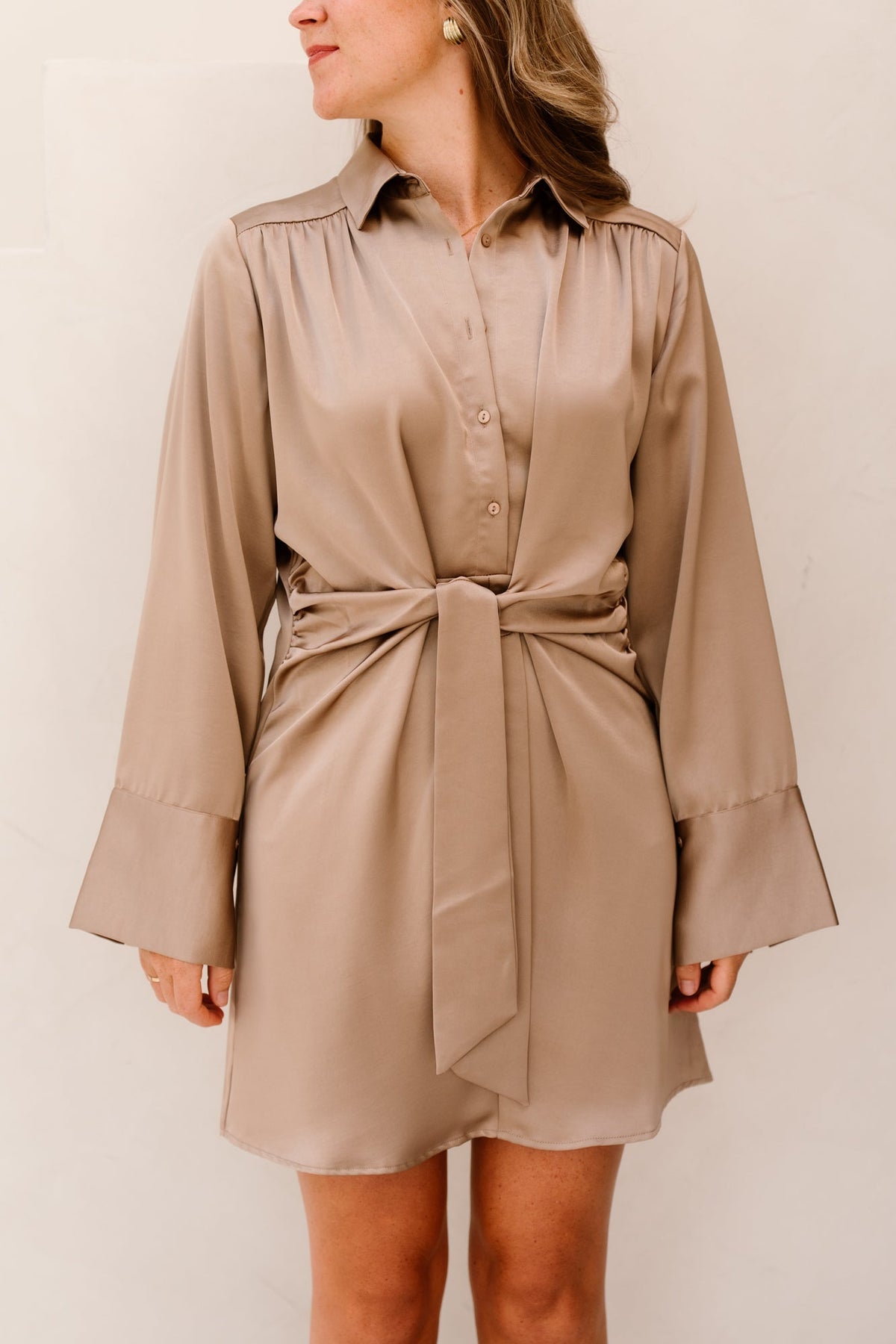 Biria Heavy Sateen Dress Dark Taupe - Bij Keesje - Neo Noir - Jurk