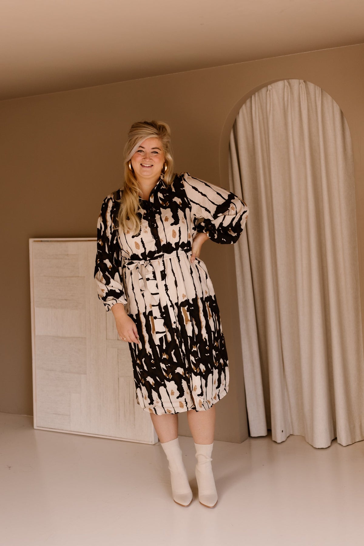 Enid dress sand/light camel - Bij Keesje - exxcellent - Jurk