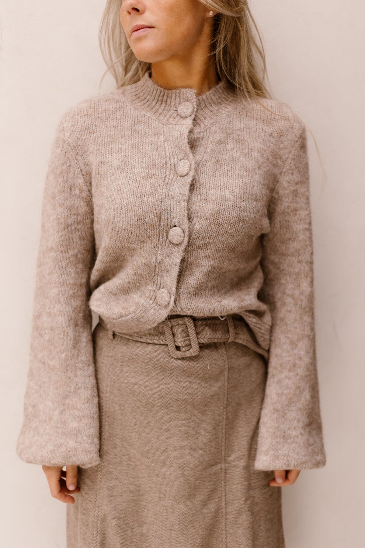 Gio fluffy knit cardigan - Beige melange - Bij Keesje - Neo Noir - vest