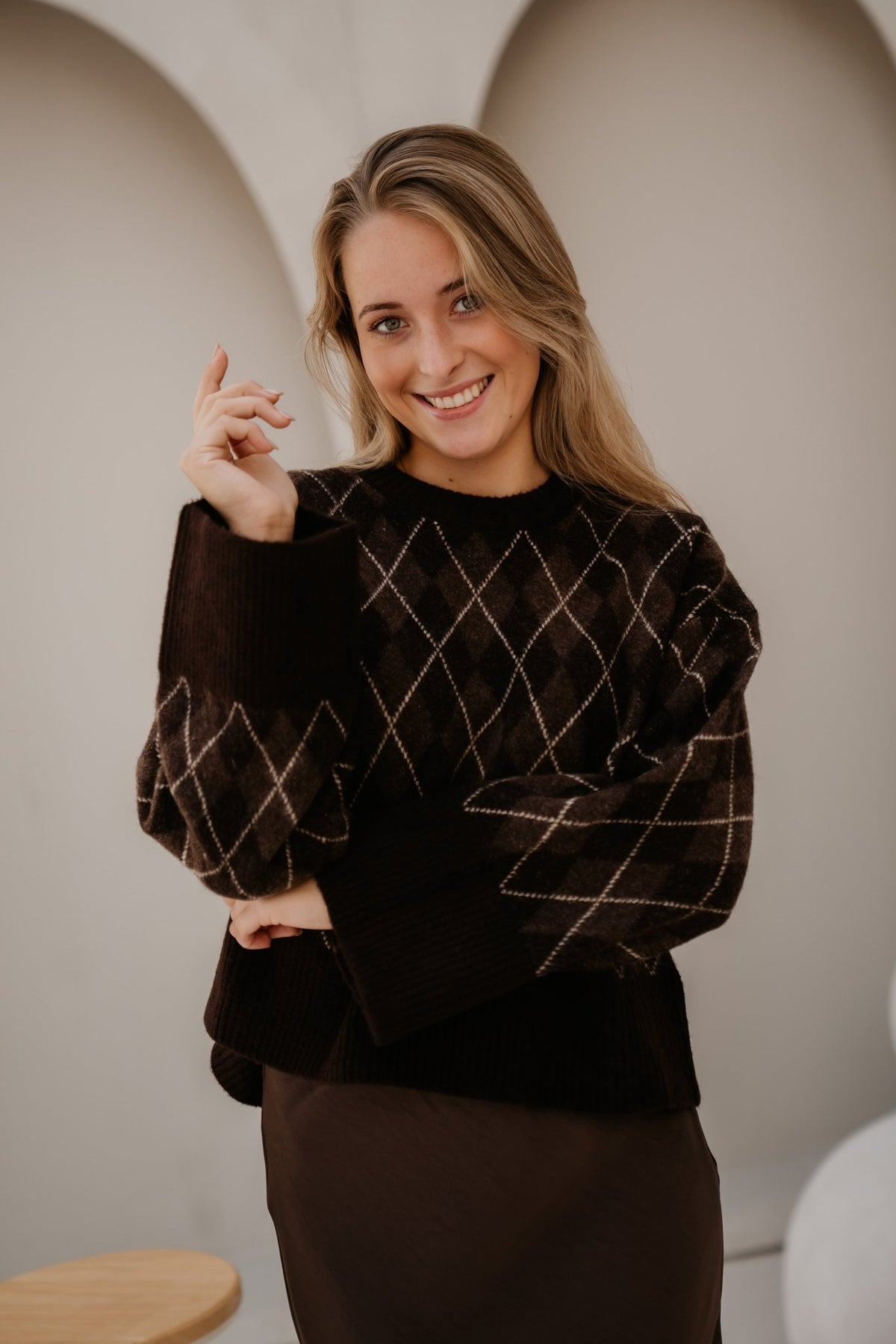 Kick Check Knit Blouse Dark Brown - Bij Keesje - Neo Noir - Trui