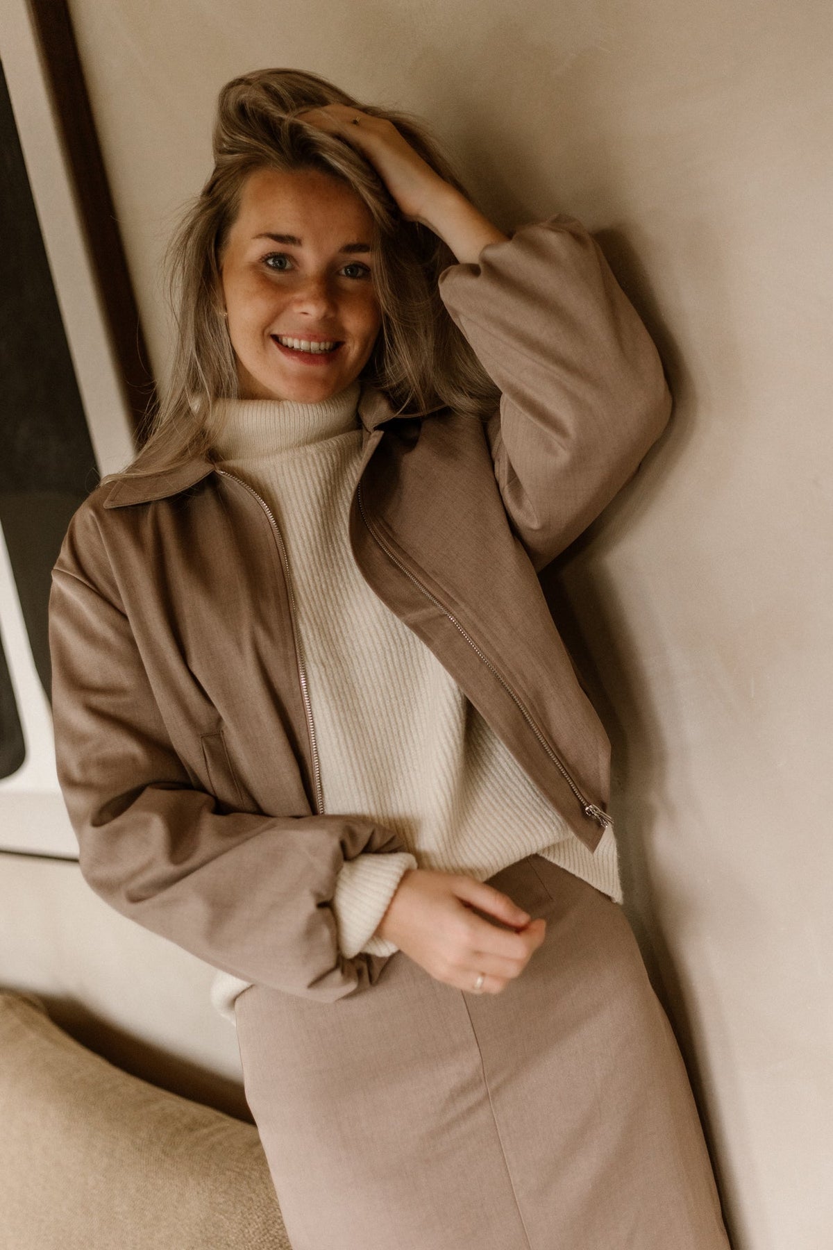 Marit Bomber Jacket Taupe - Bij Keesje - Bij Keesje The Label - Jas