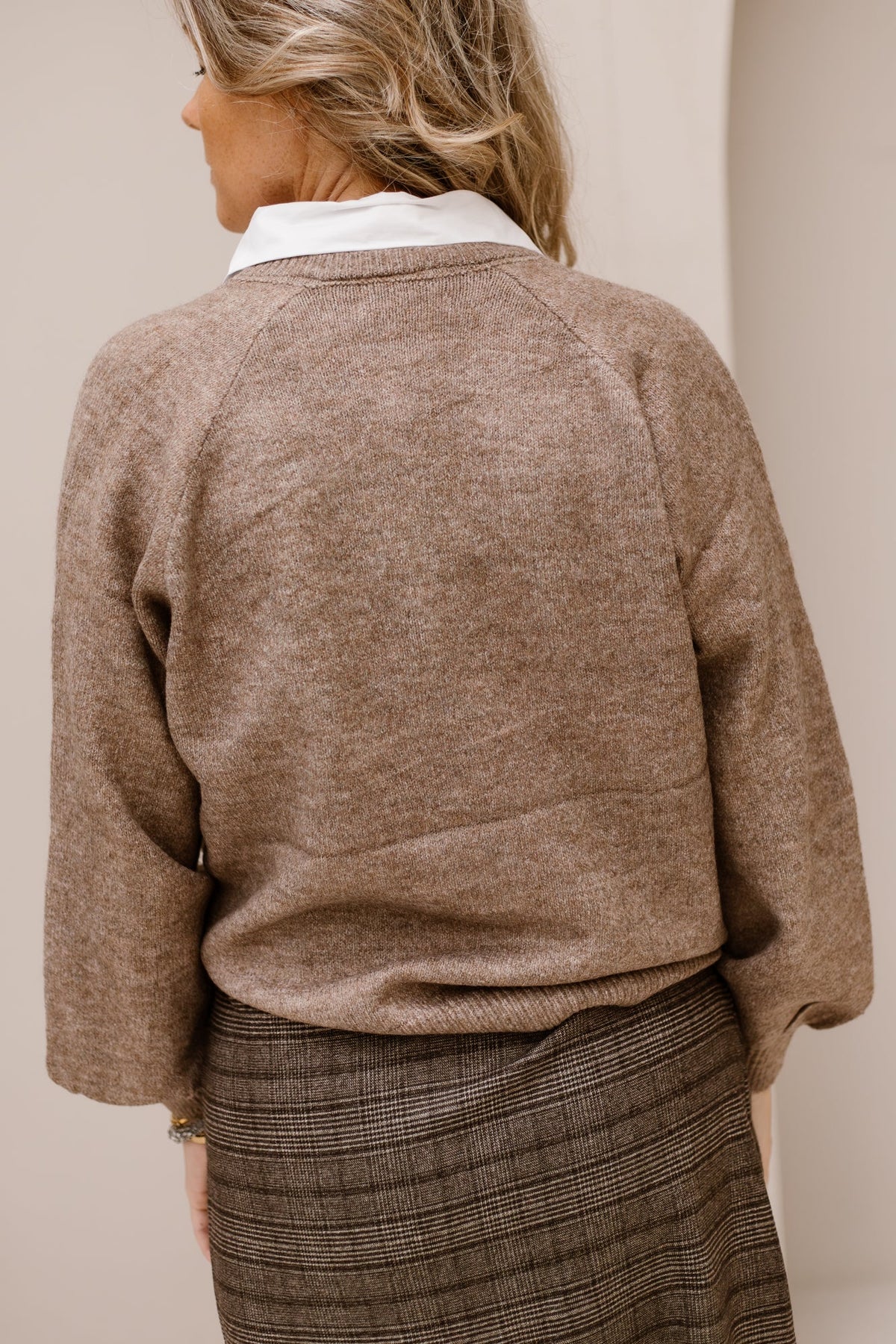 Nadia blouse sweater taupe - Bij Keesje - Bij Keesje - Trui