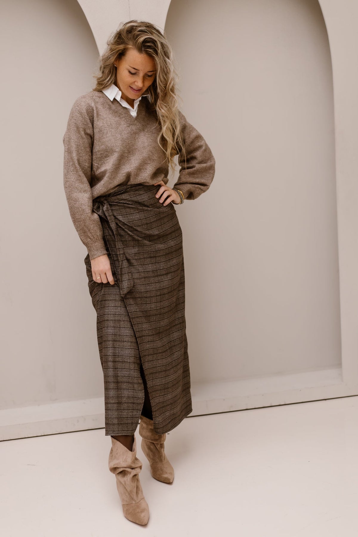 Nadia blouse sweater taupe - Bij Keesje - Bij Keesje - Trui