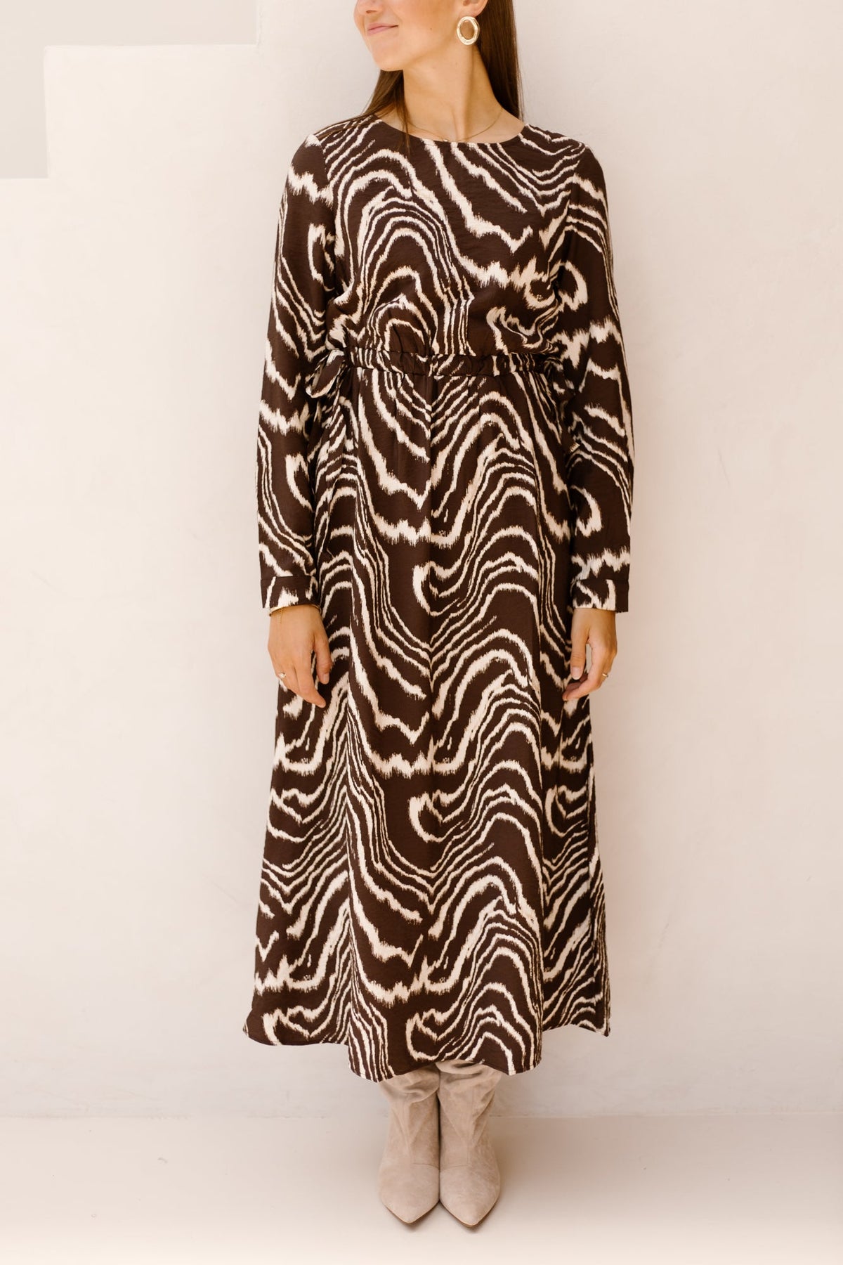 Objjacira L/S O-Neck Midi Dress Seal Brown/Birch - Bij Keesje - Object - Jurk