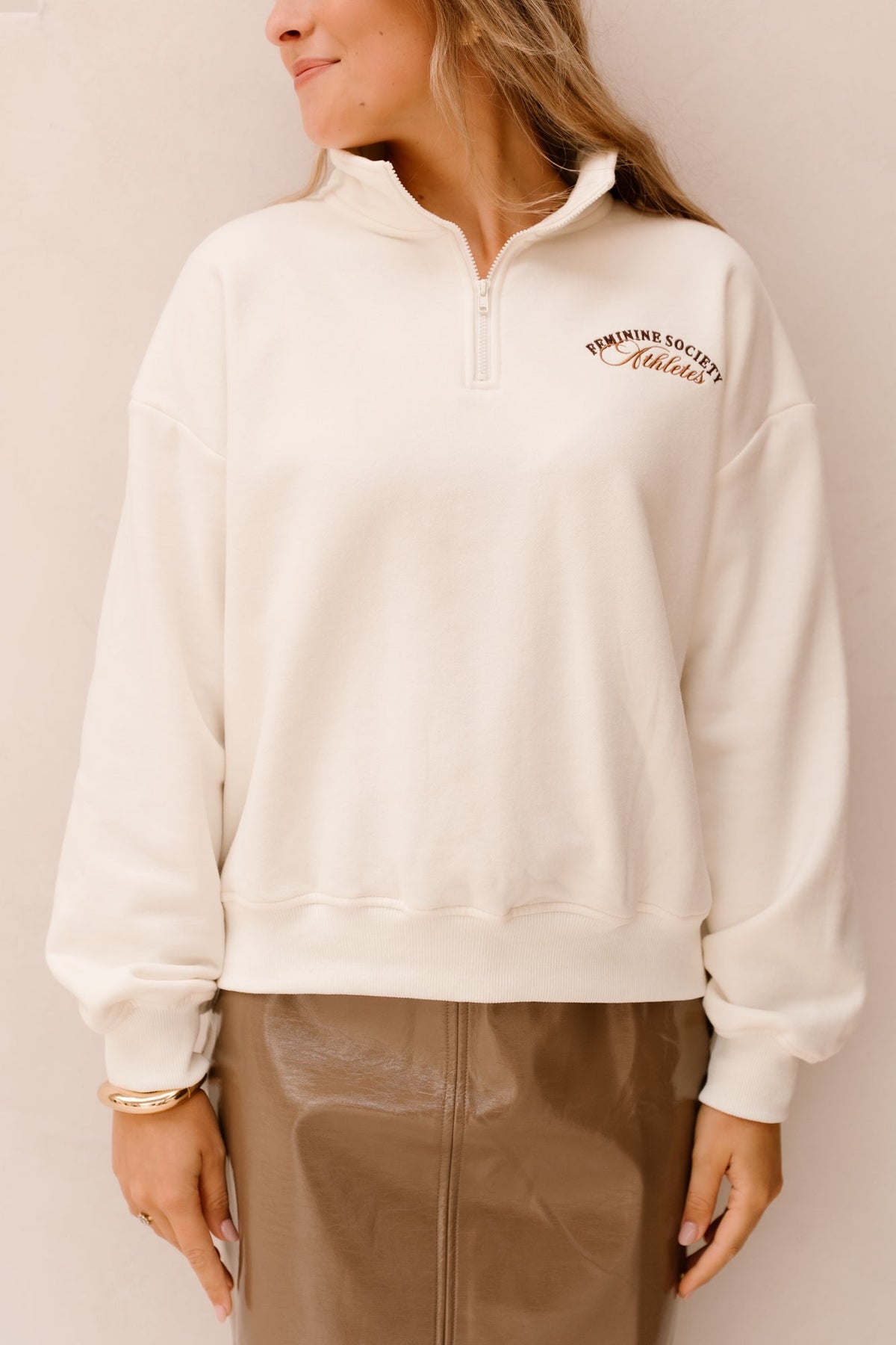 Sweater Feminine Society Ecru - Bij Keesje - YDENCE - Trui