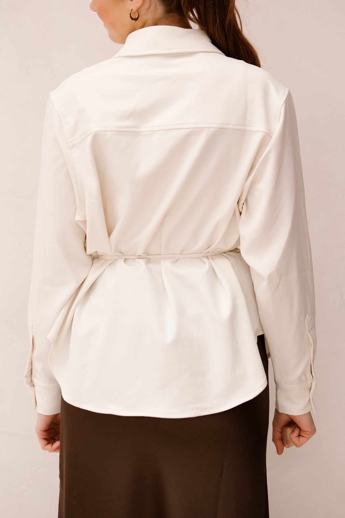 Waldis solid shirt ceme - Bij Keesje - Neo Noir - blouse