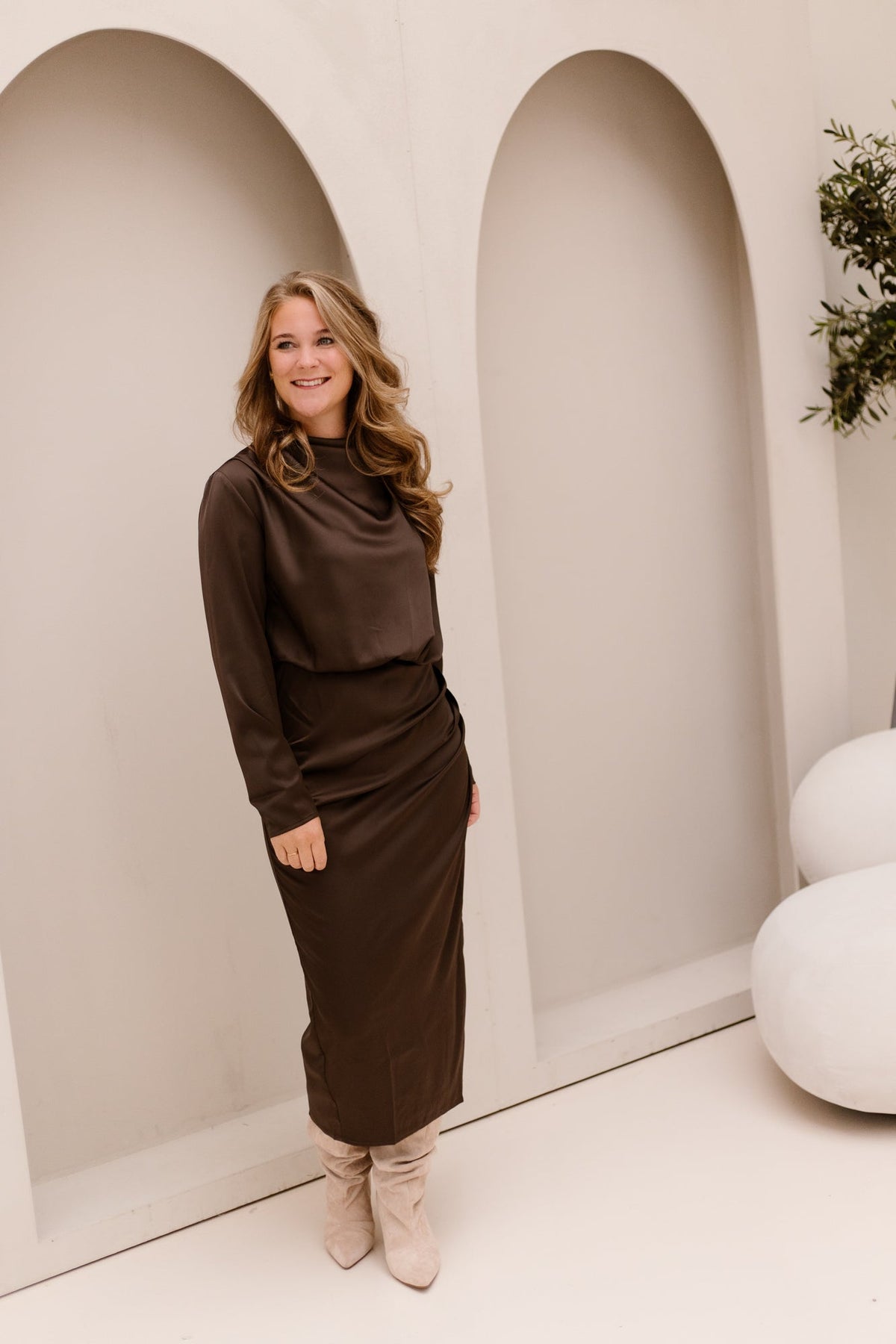 YASPella LS Funnel Neck Long Dress Chocolate Brown - Bij Keesje - Y.A.S - Jurk