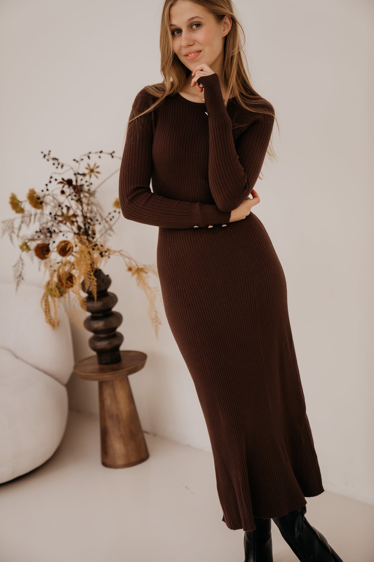 Naka dress brown