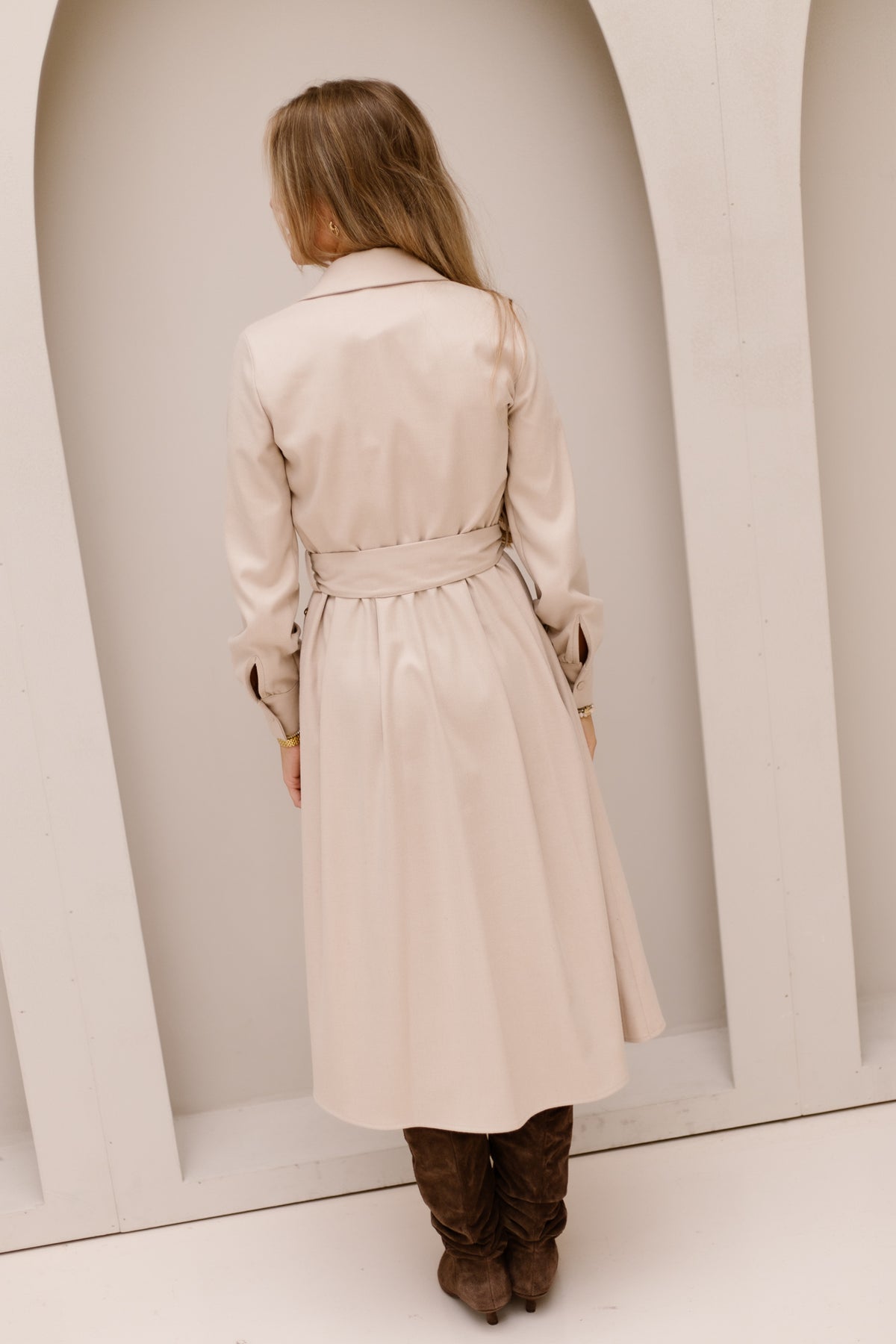 LoenaRC Tortora Beiges Kleid