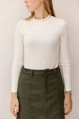 Basic top half collar ecru