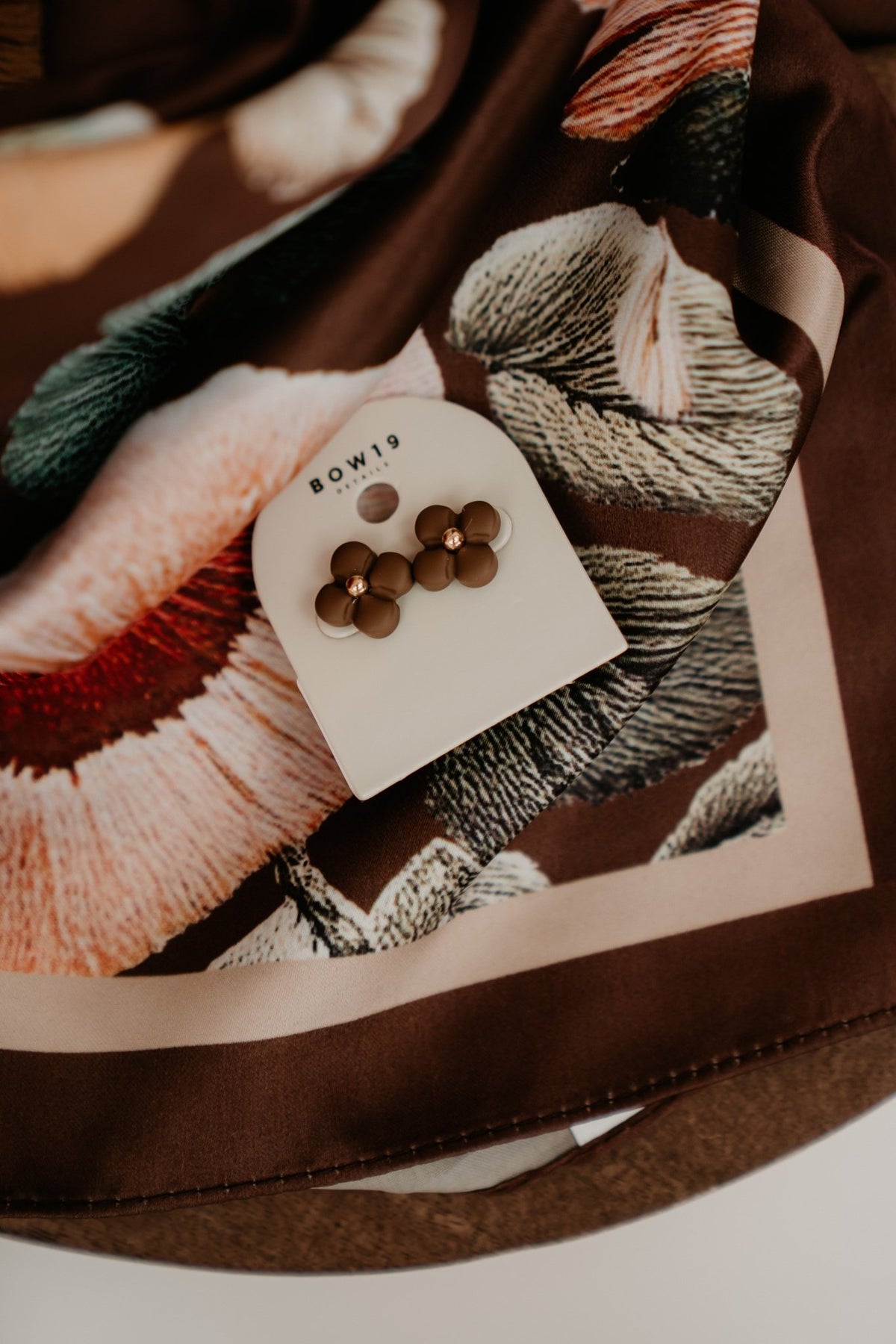 BOW19 Earring Seline brown - Bij Keesje - BOW19 - 