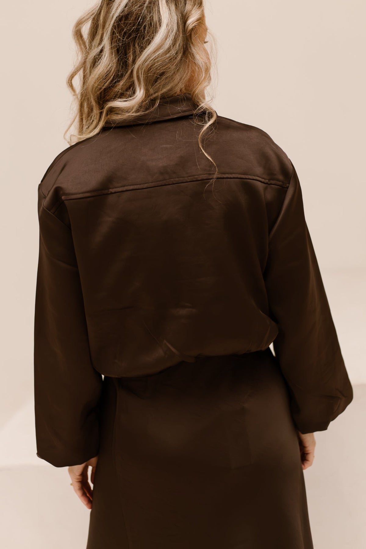 Denielle Heavy sateen jacket Dark brown - Bij Keesje - Neo Noir - Jas