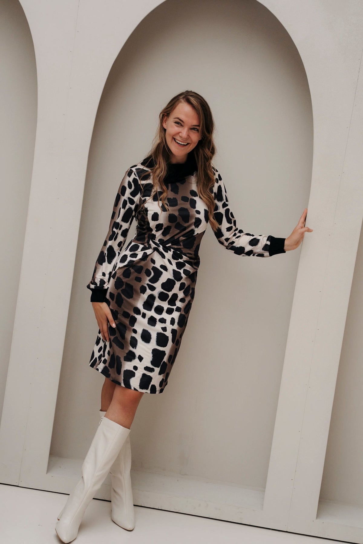 K-Design Korte jurk met rolkraag & print D114 - Bij Keesje - K-design - Jurk