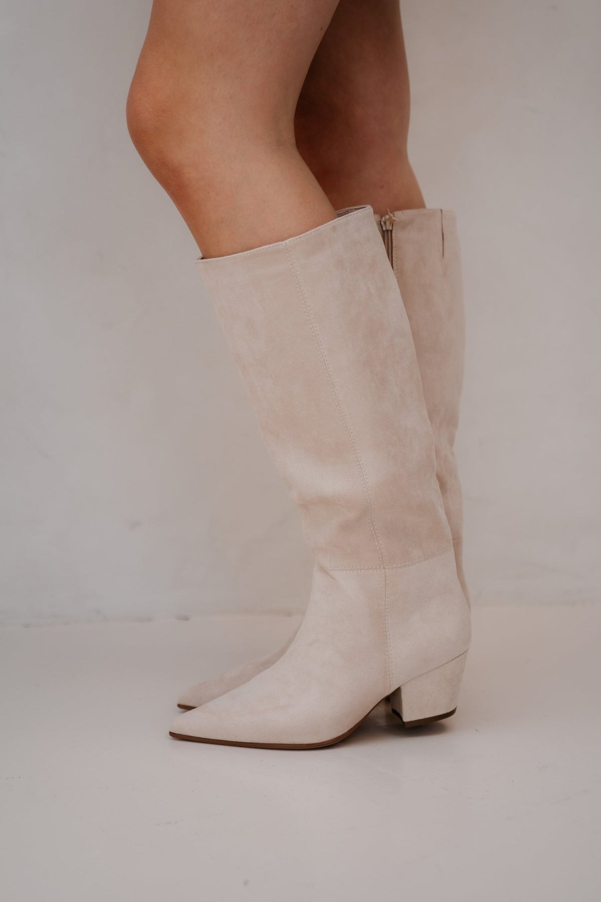 Kyoto Haklaars Beige Suede 8565 - Bij Keesje - Bij Keesje - Schoenen