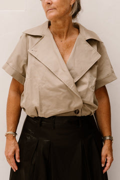 Lisha trench vest taupe - Bij Keesje - Neo Noir - vest