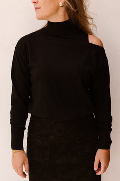 pullover opstaande kraag / off shoulder Black - Bij Keesje - K-design - Top