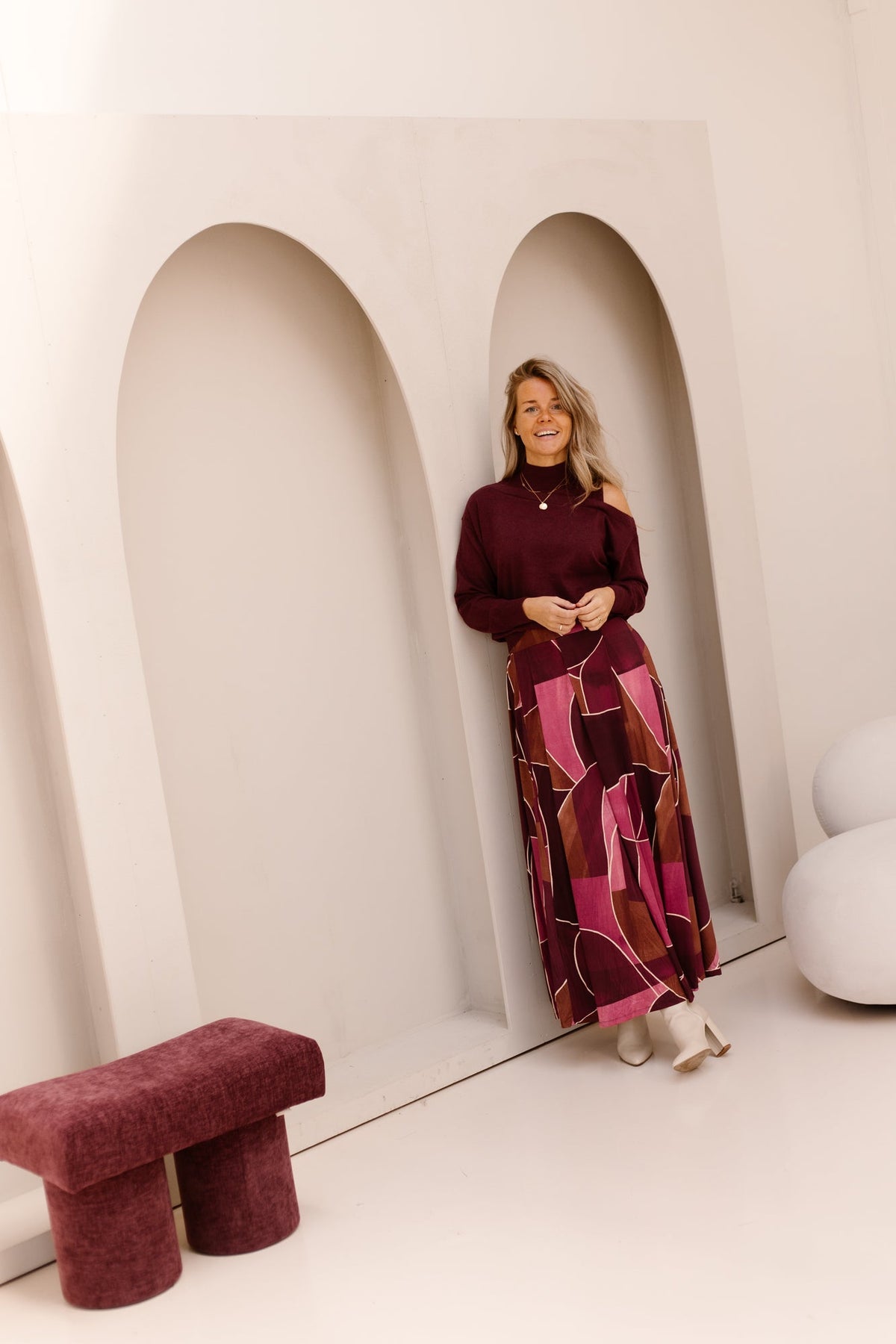 Pullover opstaande kraag / off shoulder Maroon - Bij Keesje - K-design - Top