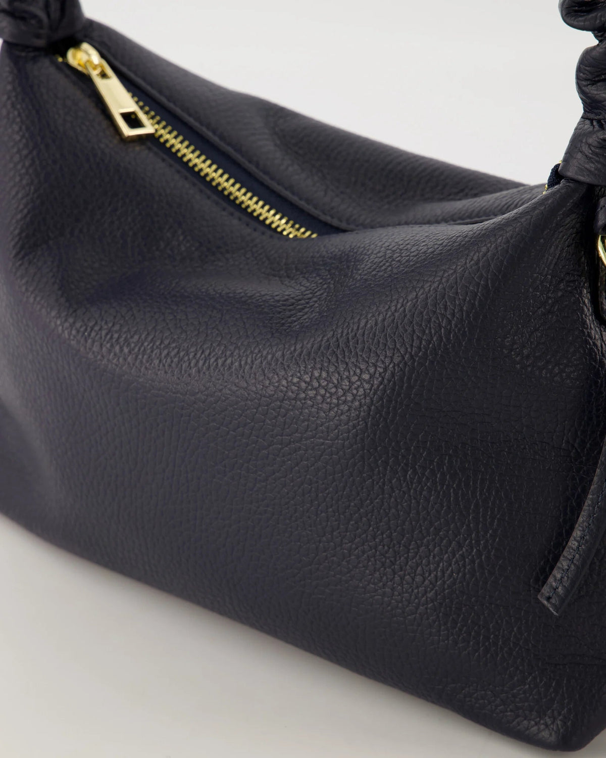 Tas Linde leer donkerblauw - Bij Keesje - Bij Keesje