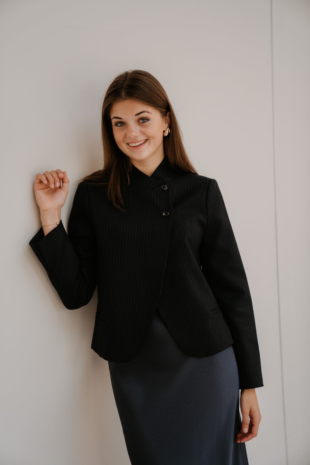 Tiria Slim Prinstripe Blazer Dark Navy - Bij Keesje - Neo Noir - Blazer